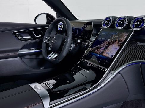 New 2026 Mercedes-Benz GLC 43 AMG 4MATIC Coupe image 15