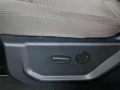 Used 2022 Ford F250 XLT w/ XLT Value Package image 22