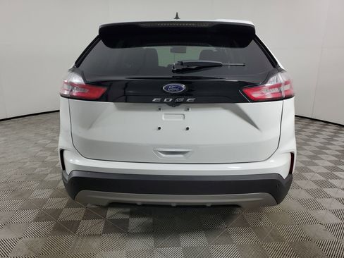 Used 2024 Ford Edge SEL image 9