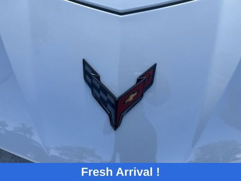 Used 2022 Chevrolet Corvette Stingray Premium Conv w/ Z51 Performance Package RWD image 10