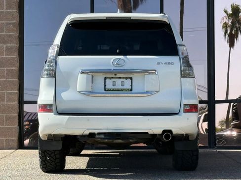 Used 2017 Lexus GX 460 w/ Navigation Package AWD/4WD image 10