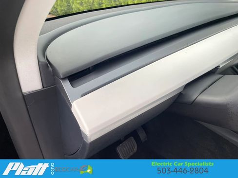 Used 2023 Tesla Model Y Long Range image 23