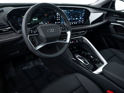 New 2025 Audi Q5 Premium Plus image 9
