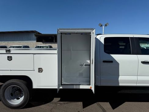 New 2026 Ford F550 4x4 Crew Cab Super Duty image 7