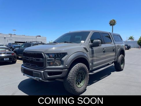 Used 2018 Ford F150 Raptor w/ Equipment Group 802A Luxury AWD/4WD image 5