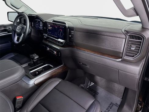 Certified 2024 GMC Sierra 1500 SLT w/ SLT Premium Plus Package AWD/4WD image 29
