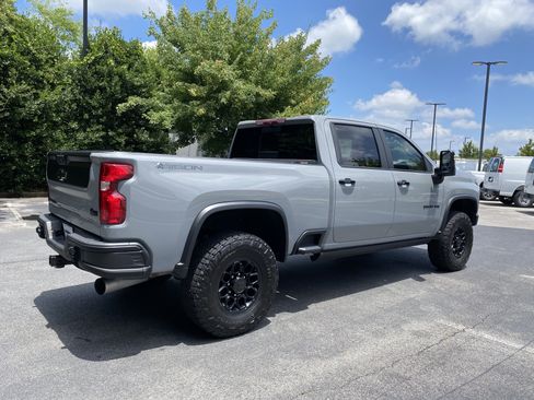 Used 2024 Chevrolet Silverado 2500 ZR2 w/ ZR2 Bison Edition AWD/4WD image 9