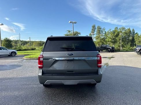 Used 2019 Ford Expedition XLT w/ Equipment Group 202A RWD image 5