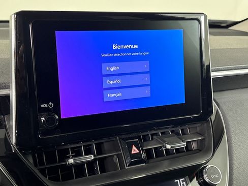 Certified 2023 Toyota Corolla Cross XLE w/ Convenience Package image 18