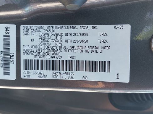 Used 2025 Toyota Tundra Limited w/ TRD Off-Road Package AWD/4WD image 35