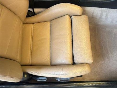 Used 1991 BMW 325i Convertible RWD image 22