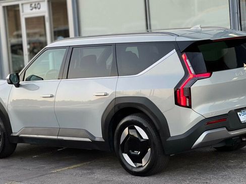 Used 2024 Kia EV9 Wind image 51