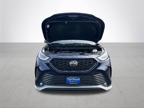 Used 2022 Toyota Highlander XSE image 4