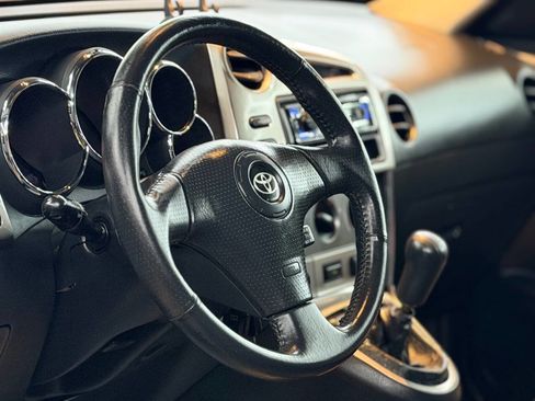 Used 2007 Toyota Matrix XR image 4