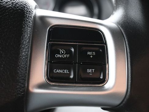 Used 2012 Dodge Challenger R/T image 20