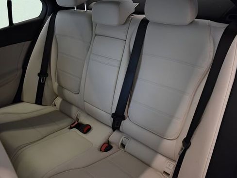 Used 2022 Mercedes-Benz C 300 4MATIC Sedan image 7