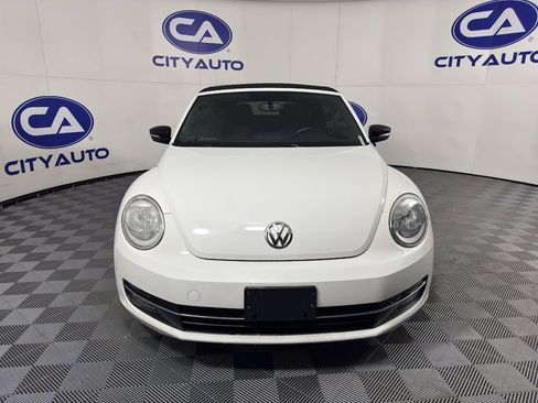 Used 2013 Volkswagen Beetle 2.0T image 9