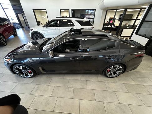 Used 2021 Kia Stinger GT1 AWD/4WD image 4