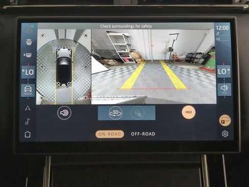 Used 2026 Land Rover Range Rover Velar Dynamic SE image 24