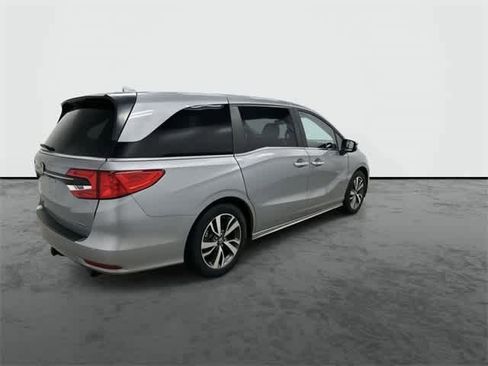 Certified 2023 Honda Odyssey Touring image 4