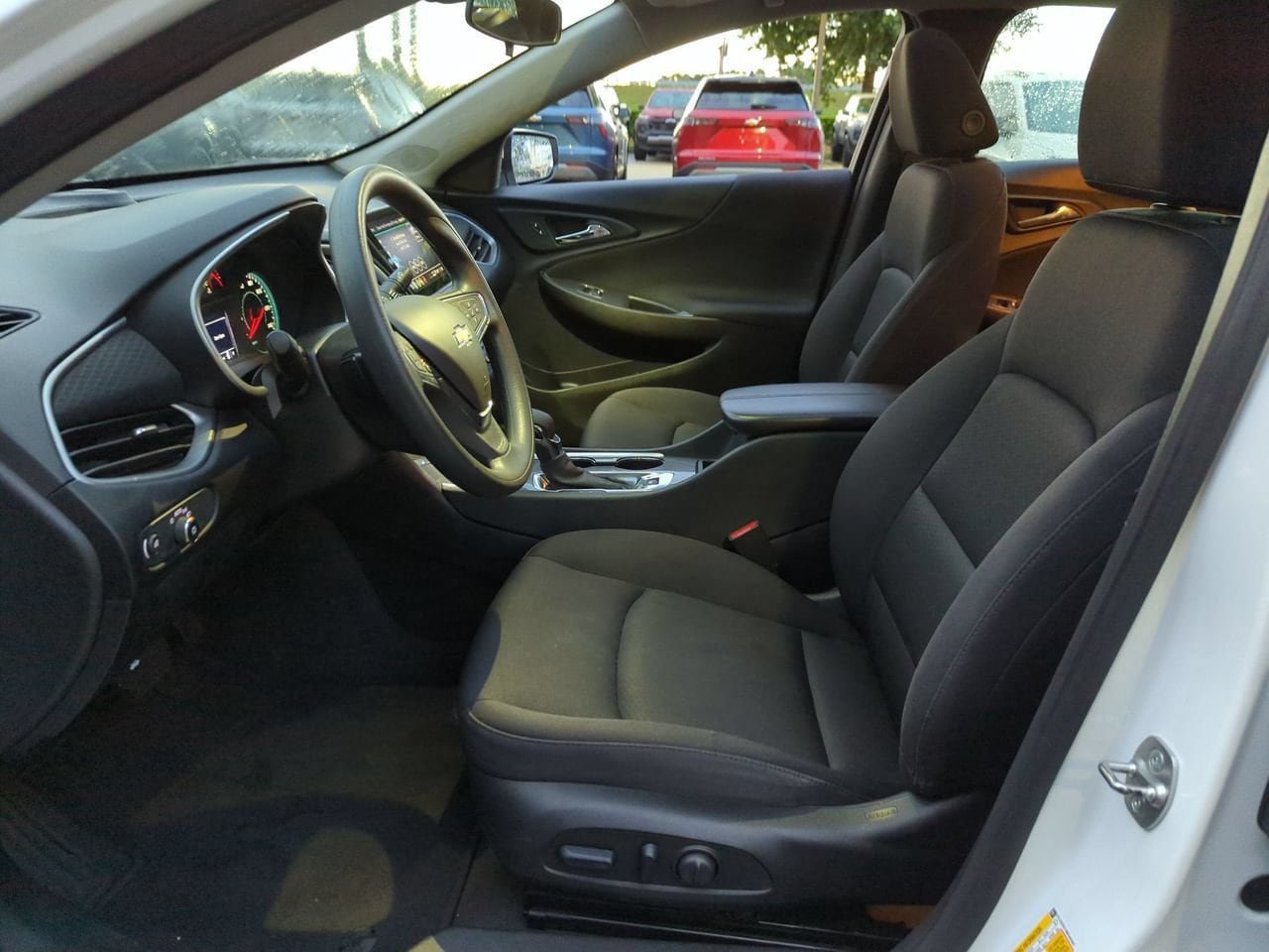 Used 2024 Chevrolet Malibu LT FWD image 18