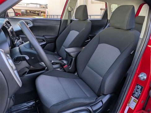 Used 2024 Kia Soul LX w/ Option Group 015 image 23