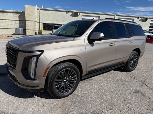 Used 2025 Cadillac Escalade Sport Platinum image 2