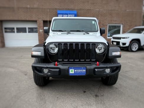 Used 2022 Jeep Wrangler Unlimited Sport image 2
