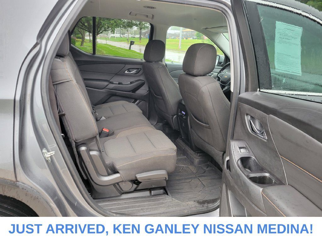 Used 2020 Chevrolet Traverse LT w/ LPO, Floor Liner Package AWD/4WD image 20