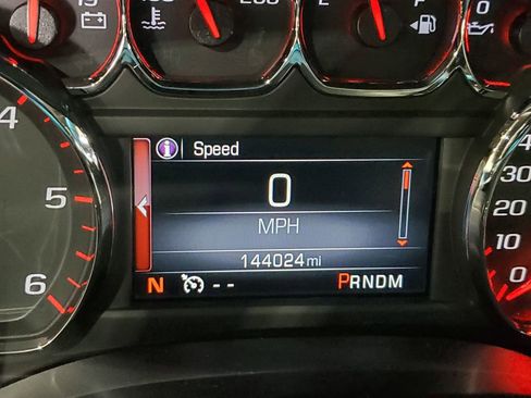 Used 2016 GMC Yukon SLE image 37