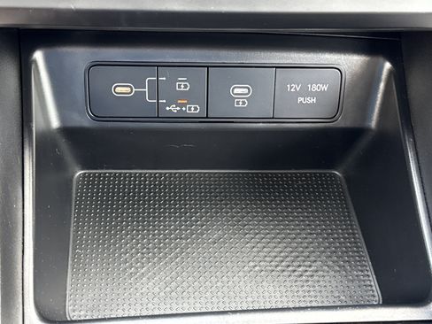 Used 2025 Hyundai Tucson SE FWD image 26
