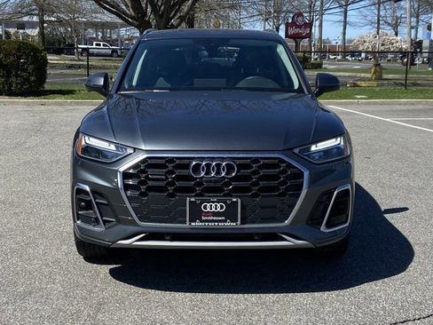 Used 2023 Audi Q5 2.0T Premium Plus w/ Premium Plus Package AWD/4WD image 2