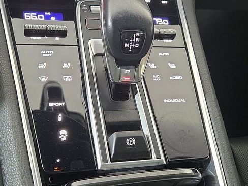 Used 2023 Porsche Panamera Platinum Edition image 26