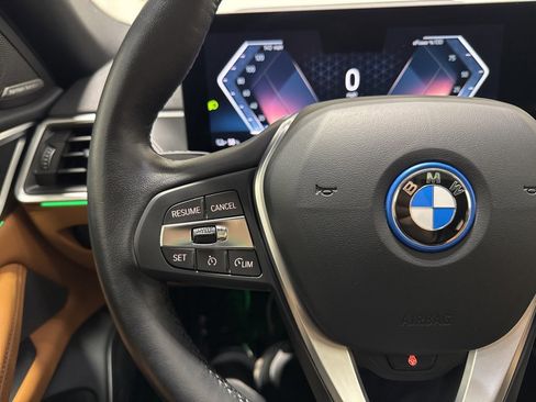 Used 2023 BMW i4 eDrive35 w/ Premium Package image 38