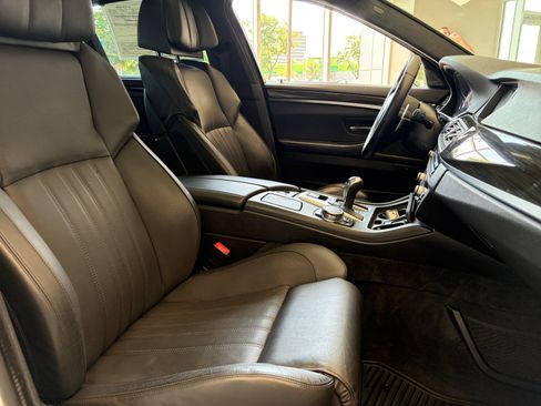 Used 2016 BMW M5 RWD image 25