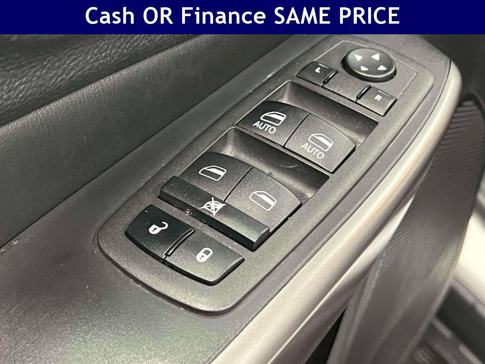 Used 2022 Jeep Cherokee Limited AWD/4WD image 18