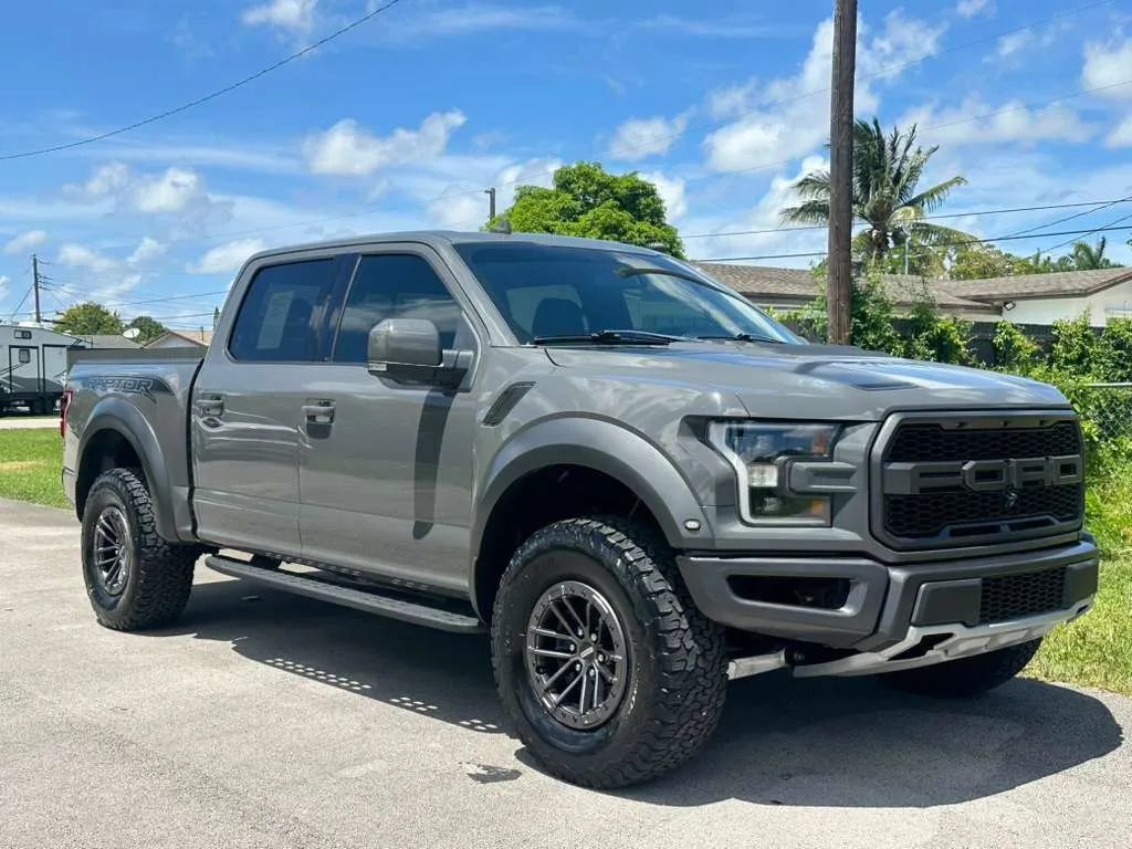 Used 2020 Ford F150 Raptor w/ Equipment Group 802A Luxury AWD/4WD image 1