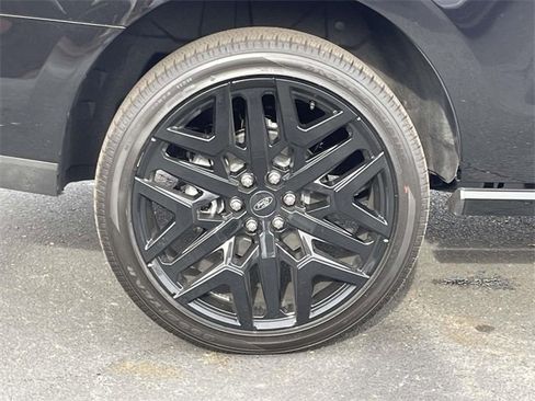New 2026 Ford Expedition Platinum w/ Stealth Performance Package image 39