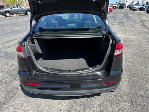 Used 2020 Ford Fusion SE FWD image 7