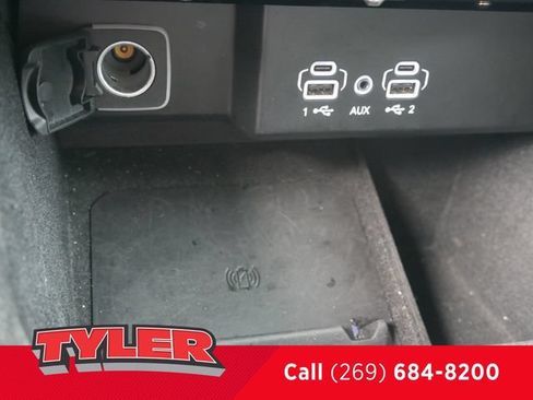 Used 2024 Jeep Wagoneer L Series II w/ Flexible Seating Group AWD/4WD image 32