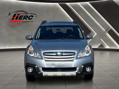 Used 2014 Subaru Outback 3.6R Limited w/ Moonroof Package AWD/4WD image 8