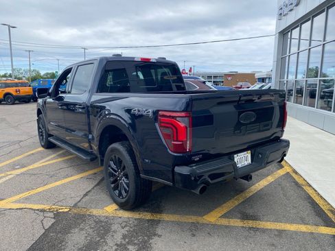 Used 2025 Ford F150 Lariat AWD/4WD image 3