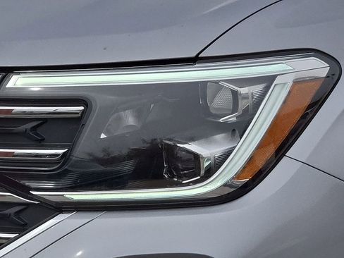 New 2026 Volkswagen Atlas SE image 7