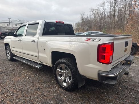 Used 2018 Chevrolet Silverado 1500 LTZ Z71 image 7