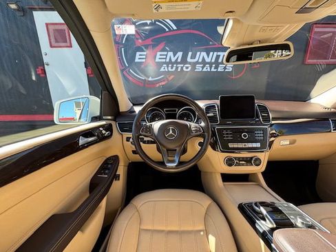 Used 2018 Mercedes-Benz GLE 350 4MATIC image 25