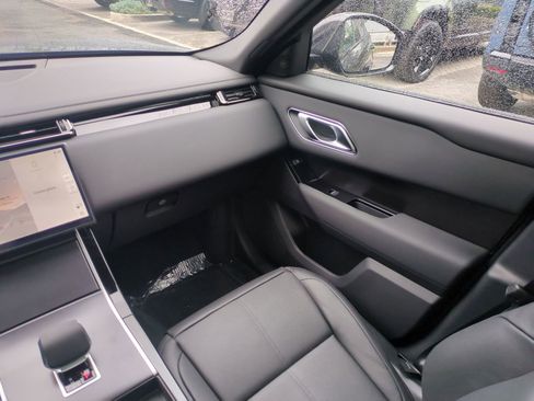 New 2026 Land Rover Range Rover Velar Dynamic SE image 28
