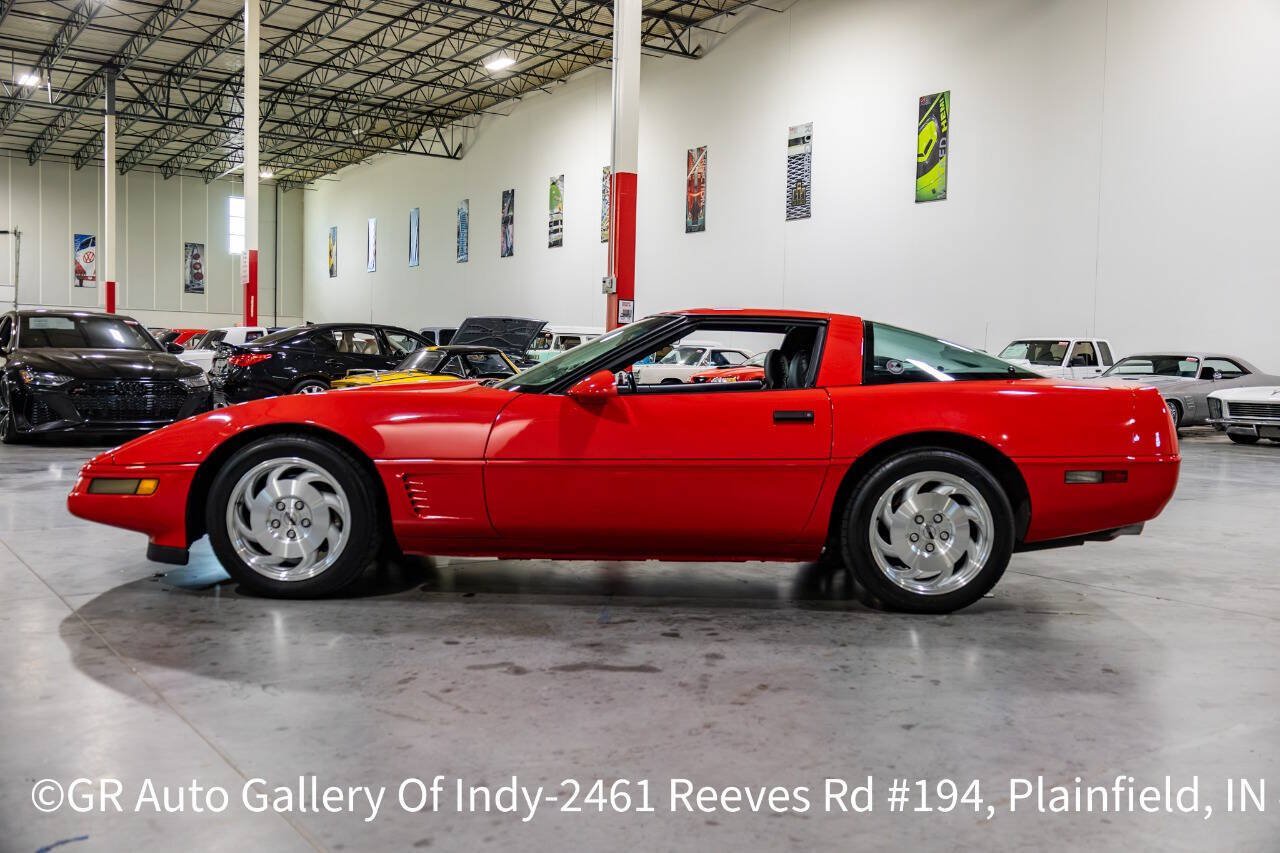 Used 1996 Chevrolet Corvette Coupe RWD image 20