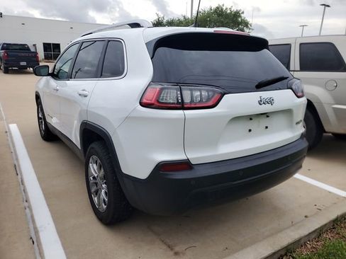 Used 2019 Jeep Cherokee Latitude Plus FWD image 8