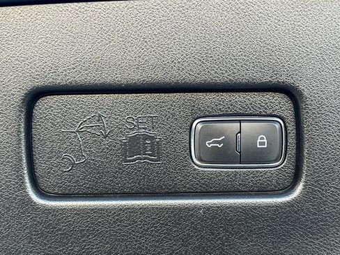 Used 2020 Lincoln Aviator Reserve w/ Equipment Group 202A image 34