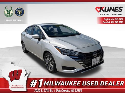 Used 2025 Nissan Versa SV FWD image 1